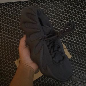 Yeezy 450 Utility Black